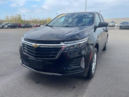 Mosaic Black Metallic 2024 Chevrolet Equinox LT