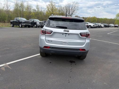 Silver Zynith 2026 Jeep Compass Limited