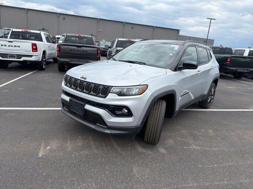 Silver Zynith 2026 Jeep Compass Limited