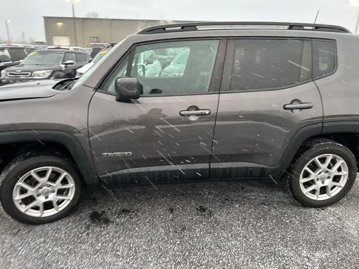2021 Jeep Renegade Latitude