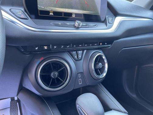 Sterling Gray Metallic 2025 Chevrolet Blazer LT