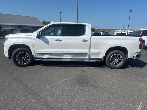 2022 Chevrolet Silverado 1500 High Country