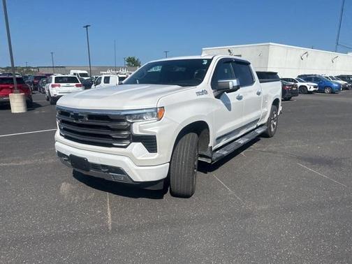 2022 Chevrolet Silverado 1500 High Country