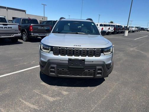 Silver Zynith Clearcoat 2026 Jeep Cherokee LAREDO/LIMITED