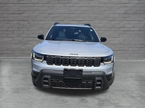 Silver Zynith Clearcoat 2026 Jeep Cherokee LAREDO/LIMITED