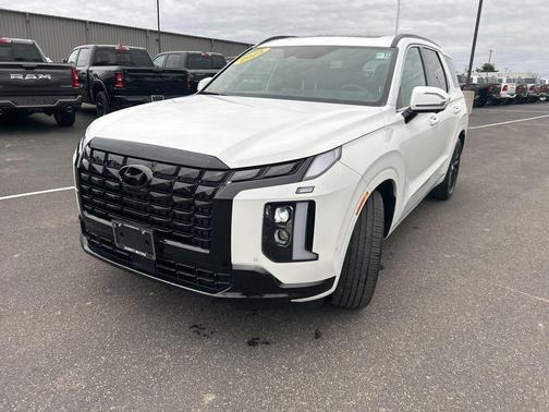 Hyper White 2025 Hyundai PALISADE Calligraphy Night Edition