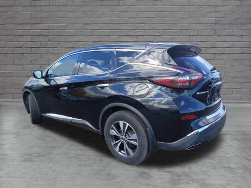 Magnetic Black Pearl 2021 Nissan Murano S