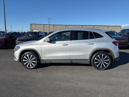 2021 Mercedes-Benz GLA 250 Base 4MATIC