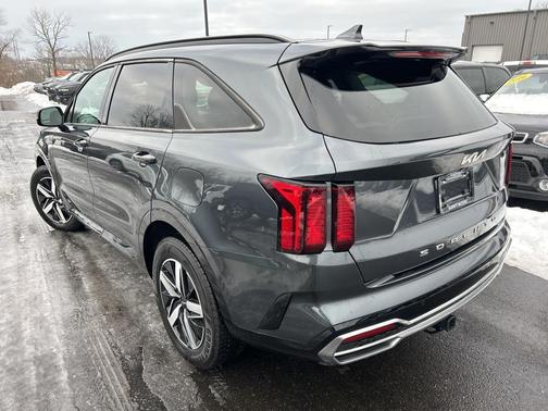 2022 Kia Sorento S