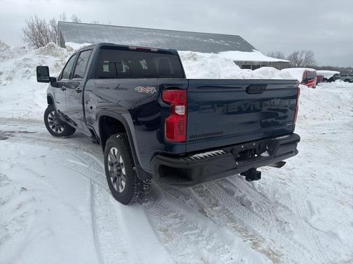2022 Chevrolet Silverado 2500 Custom