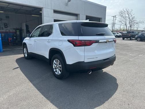 2022 Chevrolet Traverse LS