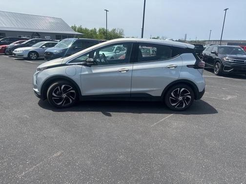 2022 Chevrolet Bolt EV 2LT