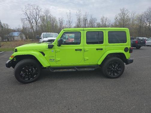 Limited Edition Gecko Clear 2021 Jeep Wrangler Unlimited 4xe Sahara