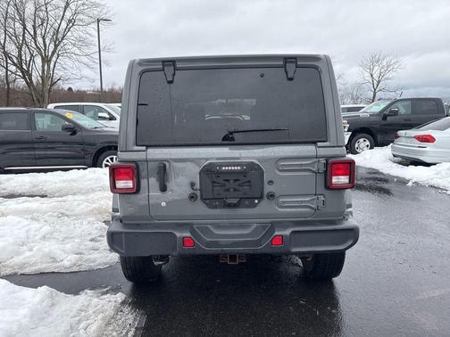 2020 Jeep Wrangler Unlimited Sahara