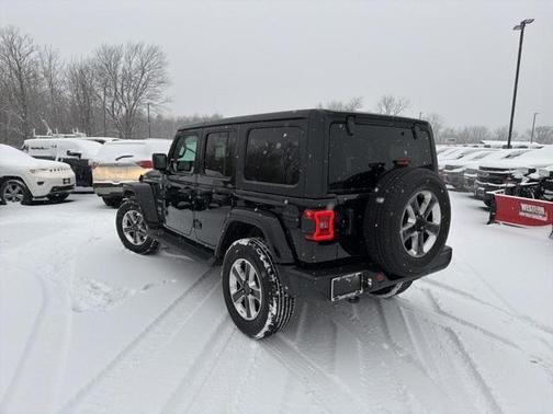 2022 Jeep Wrangler Unlimited Sahara