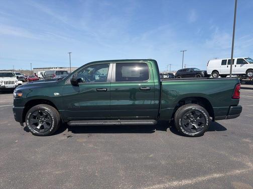Serrano Red 2026 RAM 1500 Express