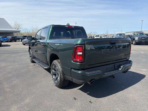 Serrano Red 2026 RAM 1500 Express