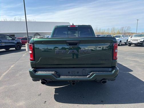 Serrano Red 2026 RAM 1500 Express