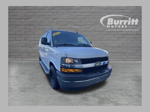 Summit White 2020 Chevrolet Express 2500 Work Van