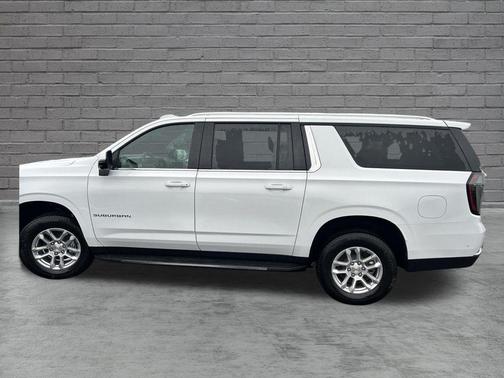 Summit White 2026 Chevrolet Suburban LT