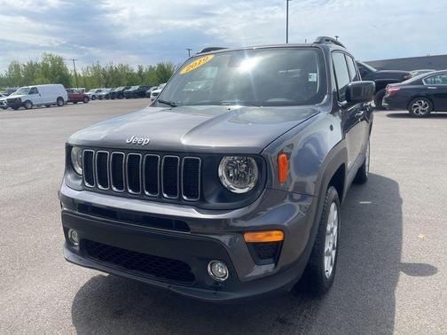 Granite Crystal Clearcoat Metallic 2019 Jeep Renegade Latitude