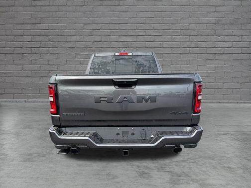 Granite Crystal Clearcoat Metallic 2026 RAM 1500 Big Horn/Lone Star