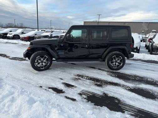 2024 Jeep Wrangler 4xe Sport