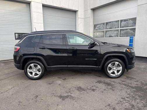 2023 Jeep Compass Latitude