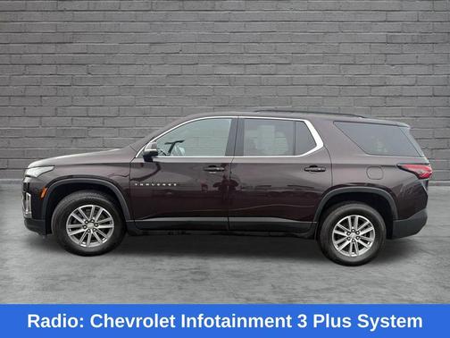 Black Cherry Metallic 2022 Chevrolet Traverse LT Cloth