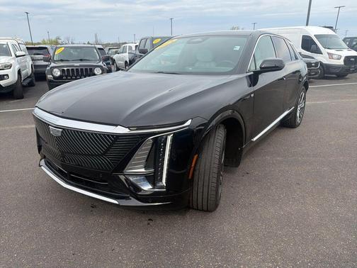 Stellar Black Metallic 2024 Cadillac LYRIQ Luxury
