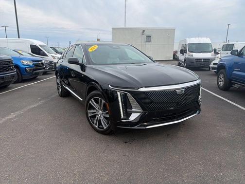 Stellar Black Metallic 2024 Cadillac LYRIQ Luxury