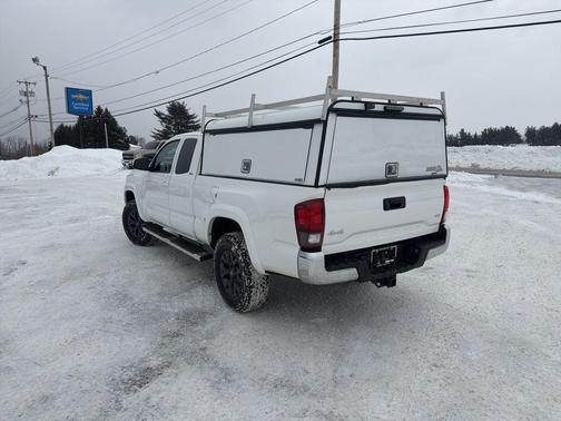 2022 Toyota Tacoma SR5