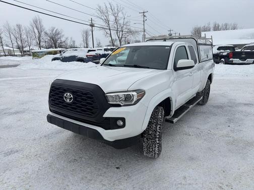 2022 Toyota Tacoma SR5