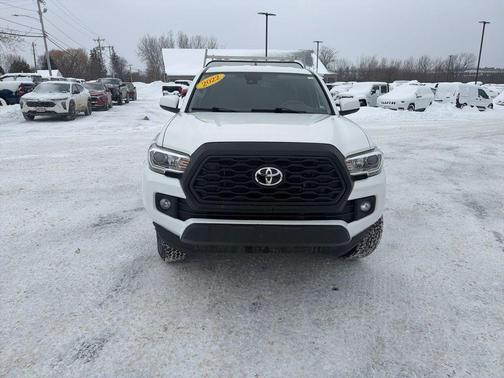 2022 Toyota Tacoma SR5