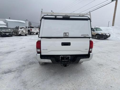 2022 Toyota Tacoma SR5