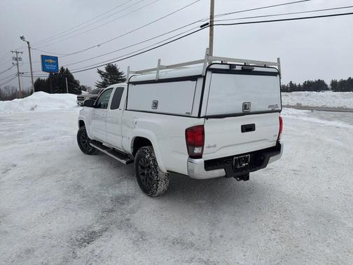 2022 Toyota Tacoma SR5