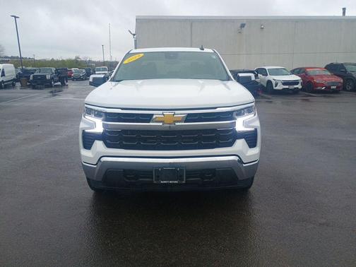 Summit White 2024 Chevrolet Silverado 1500 LT