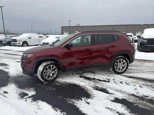 2022 Jeep Compass Latitude Lux