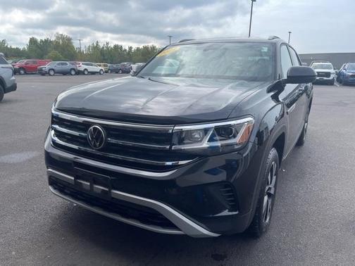 2022 Volkswagen Atlas Cross Sport 2.0T SE