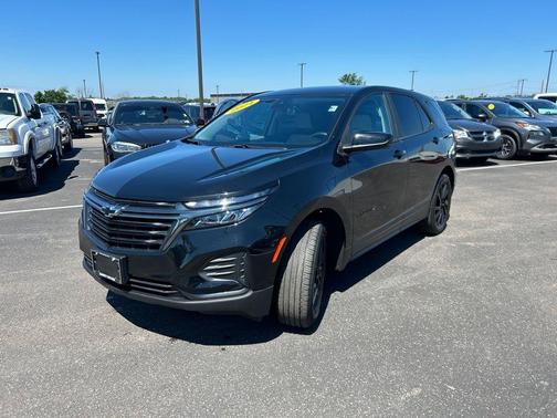 Mosaic Black Metallic 2024 Chevrolet Equinox LS