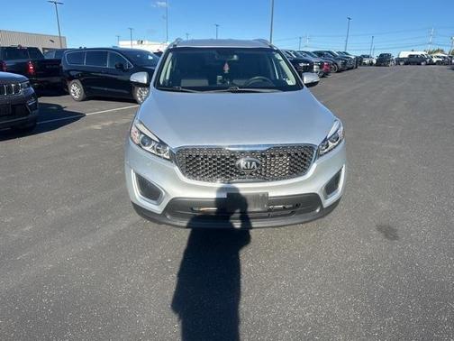 2018 Kia Sorento LX