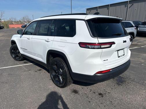 Bright White Clearcoat 2026 Jeep Grand Cherokee L Limited