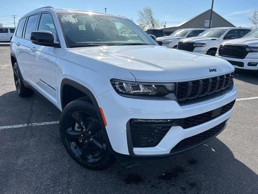 Bright White Clearcoat 2026 Jeep Grand Cherokee L Limited