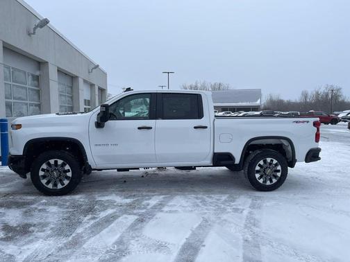 2026 Chevrolet Silverado 2500 Custom
