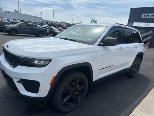 2023 Jeep Grand Cherokee Altitude
