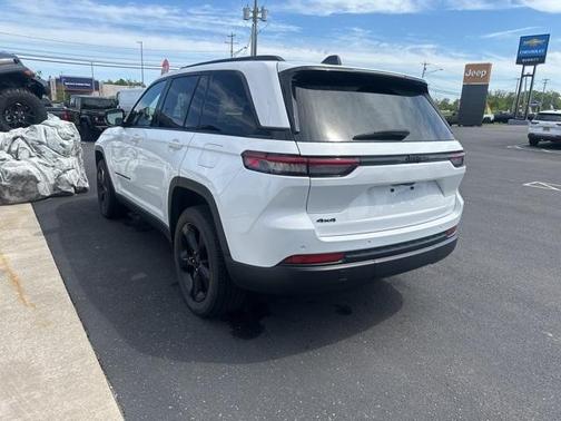 2023 Jeep Grand Cherokee Altitude