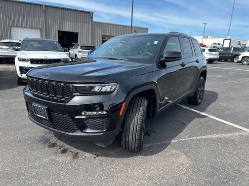 Diamond Black 2025 Jeep Grand Cherokee Limited
