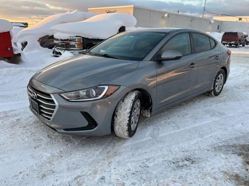 2018 Hyundai ELANTRA SE