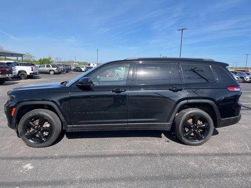 2023 Jeep Grand Cherokee L Laredo