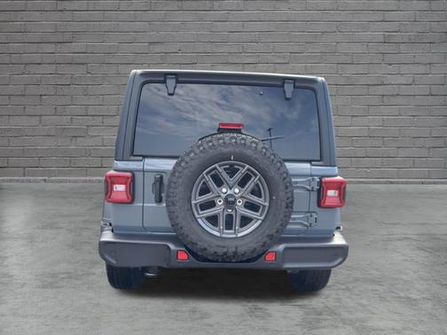 Anvil Clear Coat 2026 Jeep Wrangler Sport S